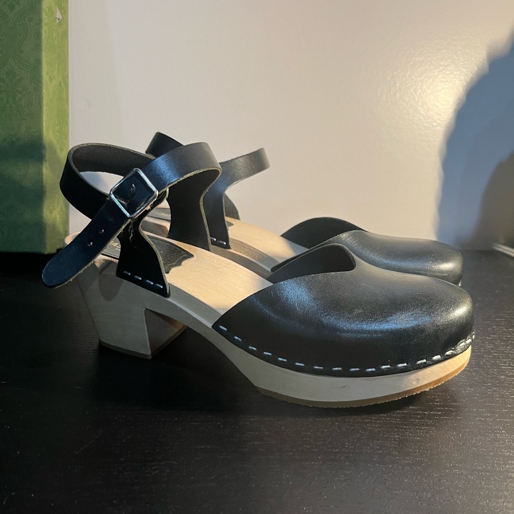 Excellent condition/ black